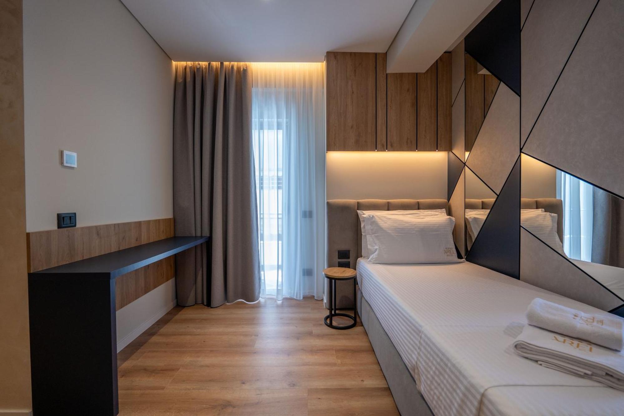 Arel 4* Saranda